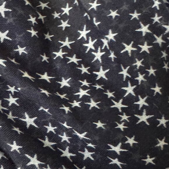 OLD NAVY Must Have for Travel Soft Light Infinity Scarf with Stars - Picture 4 of 6